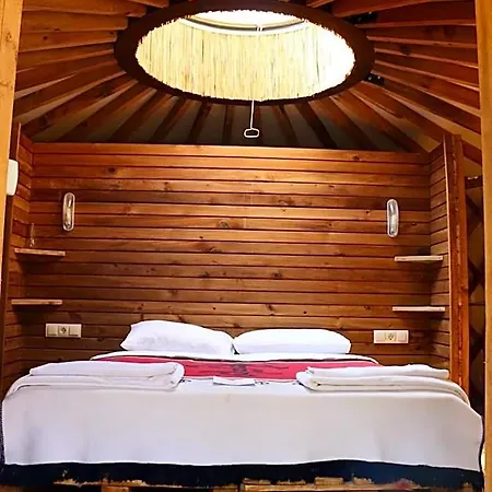 Chakra Kabak Hotel Cedit